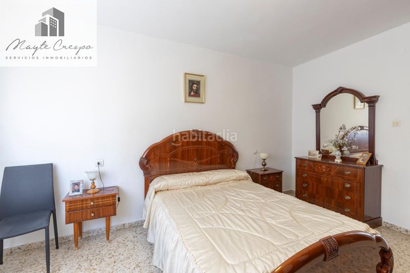Foto 7454c1fb-aa91-43b5-9a90-6a82c7dd4a2d. Casa adossada amb aparcament a Atarfe