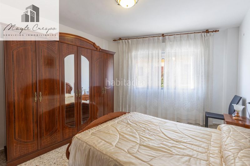 Foto ad98d15c-e03d-44b8-a6ff-125d4b3935d7. Casa adossada amb aparcament a Atarfe