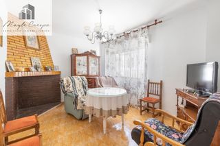Casa adossada a Atarfe