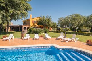 Xalet a Camí de perafita 15. Casa masia en el corazón, entre reus y la selva del camp
