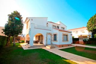 Xalet  Avinguda catalunya. Vistas al mar,cerca de la playa, villa