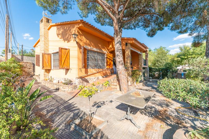Foto 89322ae5-7d28-475a-945f-147ccf32a6b4. Chalet en carrer de reus 1 en Borges del Camp (Les)