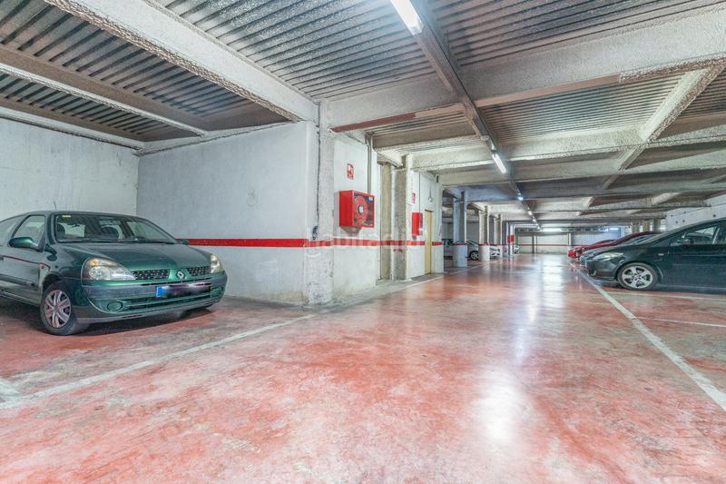 Foto 56fd326c-14d8-4432-aba4-5ff0063bba35. Piso en carrer de l'alcalde segimon 16 piso zona carrefour en Reus