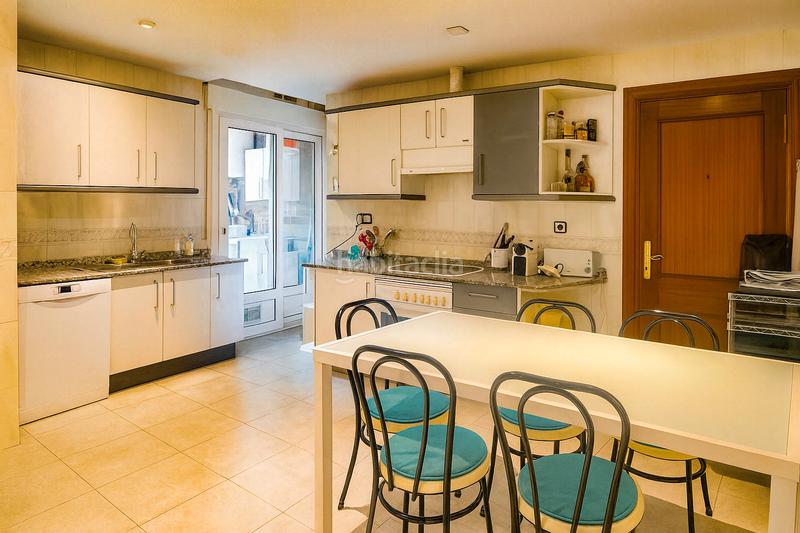 Foto a6f3ce1c-2e61-4dc1-bd32-f86e14d07ffa. Affitto appartamento in carrer d'antoni gaudí 32 in Reus