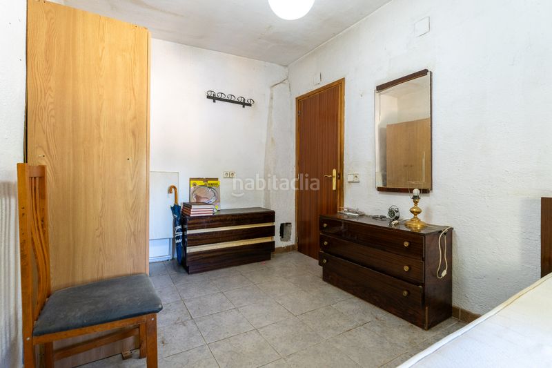 Foto d0bbd50c-9d0f-4d4f-b3ab-fc8060155e2d. Masia amb xemeneia calefacció aparcament a Alforja