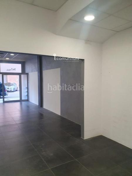 Foto 2794a19e-e7f0-4c2a-ad19-70dd1d6e70a7. Rent business premise in Temple Tortosa