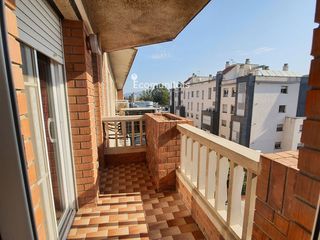 Miete Etagenwohnung  Arnes. En tortosa
