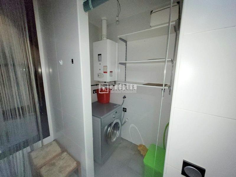 Foto 4f2025fa-7f4e-4d05-a6dd-0fca0f132d00. Piso precioso piso en el Centro !! en Centro Ocaña