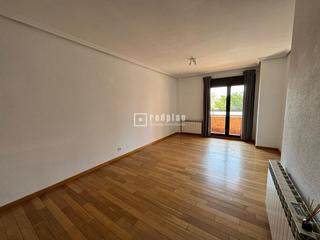 Rent Flat in El Quiñón. Se alquila estupendo piso seseña toledo