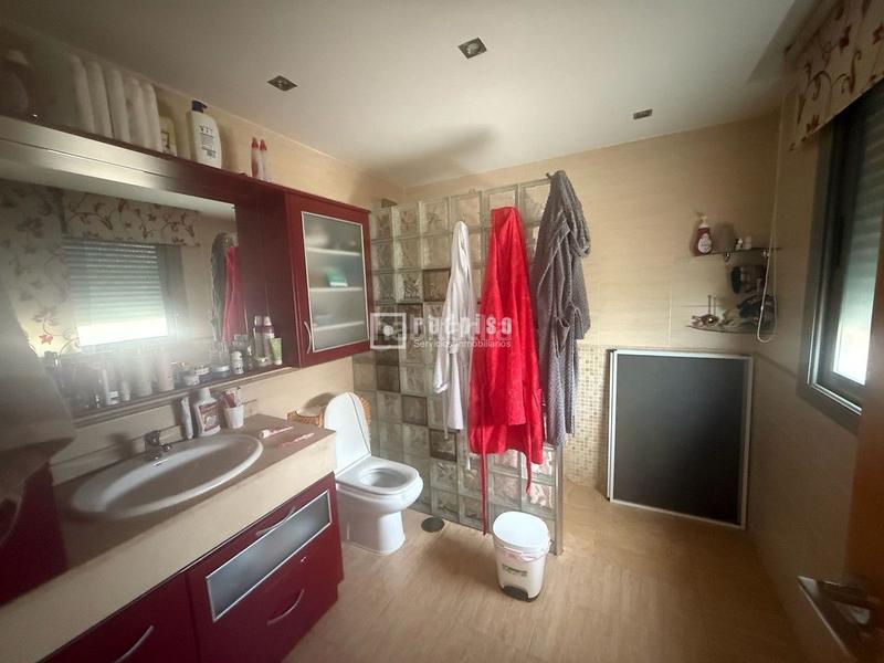 Foto 204b5a18-4204-4298-aea3-7578a4f13c5b. Xalet amb calefacció a Las Lomas Seseña