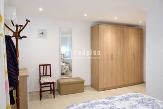 Casa in Yeles. Parcela de 2.500 m con vivienda independiente  gran oportunidad