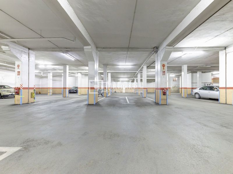 Foto 7ba913c4-373d-4b8d-8aba-215b103553da. Aparcament cotxe a Centro Aranjuez