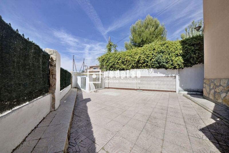 Foto 50a16b52-e8f5-4f6f-863e-bf825a6d7d65. Xalet amb aparcament a Foso-Moreras Aranjuez