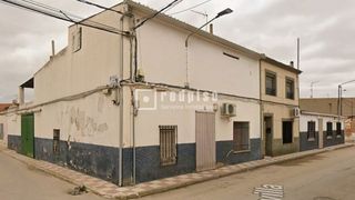 House in Villa de Don Fadrique (La). Oportunidad única para crear tu vivienda en la villa de don fadr