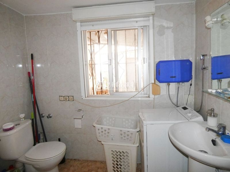 Foto 4c6fa062-9ba8-4229-96cf-dcbd5d23435b. Casa amb calefacció aparcament a La Merced Málaga