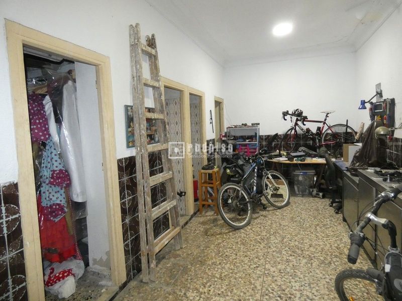 Foto 6dcecc6a-7501-49e0-81f7-fe3d80c1b6d8. Casa amb calefacció aparcament a La Merced Málaga