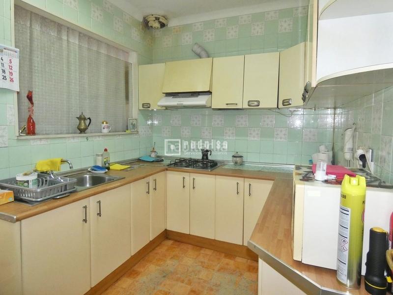 Foto 96716690-dfc3-4089-9d05-a6514c66c8eb. Piso bfantástica oportunidad a reformar en zona Cristo de la Epidemia b en Málaga