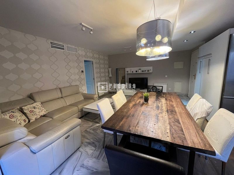 Foto f64e17a5-3708-4675-8345-a050cb0fdf08. Lloguer pis amb aparcament a La Victoria Málaga