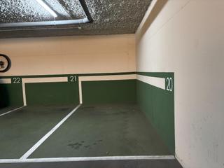 Autoparkplatz in Carrer de francesc ferrer i gurdia 10. Plaza de parking en barenys