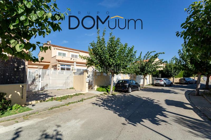 Foto dd957e1d-c006-4850-8278-5ff64e427a33. Casa aparellada amb calefacció aparcament piscina a Miami Platja