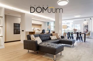 Etagenwohnung in Nova 106. Espectacular piso reformado con diseño premium y vistas a la ram