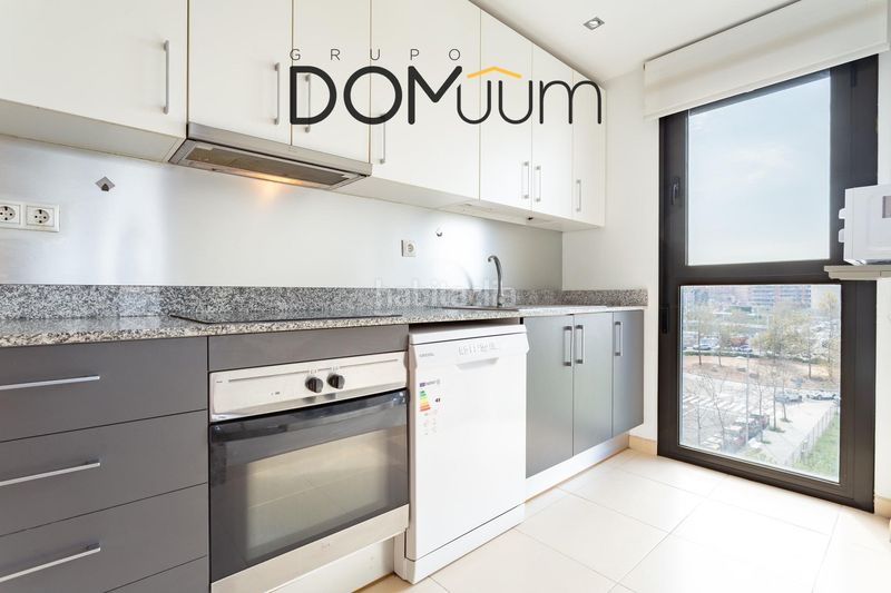 Foto f6abd45e-b37a-46f8-a7b5-9d268f79373f. Pis amb calefacció aparcament a Nou Eixample Nord Tarragona