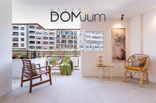 Pis a Rambla nova 106. Espectacular piso reformado con diseño premium y vistas a la ram