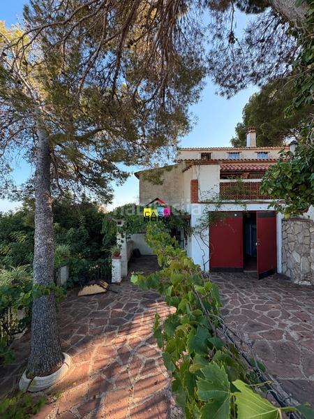 Foto 576df73d-5173-4be7-b080-d813ade576d0. Chalet con camino parcheggio piscina in Montornés-Las Palmas-El Refugio Benicasim / Benicàssim