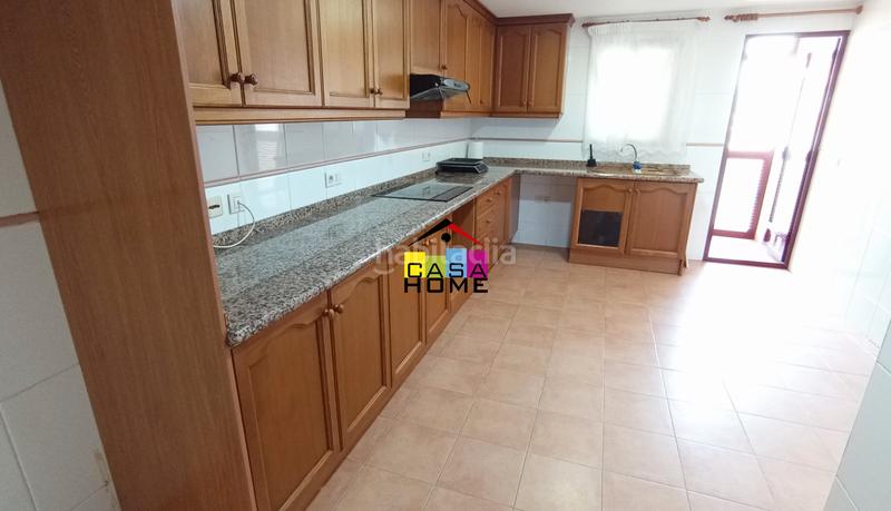 Foto 30adcc63-4ab5-40b4-85d1-61f8bda7a548. Zweistöckige wohnung mit heizung parking in Mestrets Castellón de la Plana