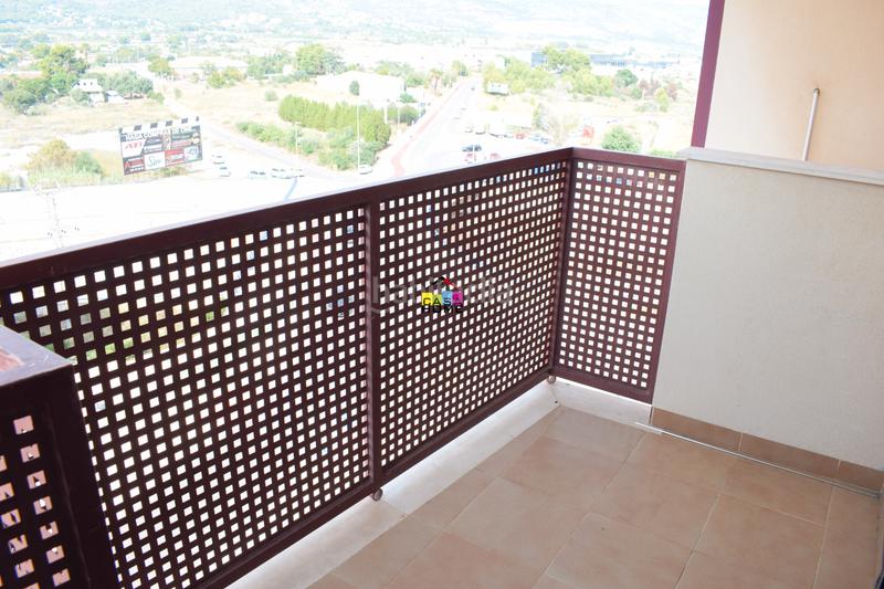 Foto b879ad03-b52d-4914-b56d-71c95c4da347. Zweistöckige wohnung mit heizung parking in Mestrets Castellón de la Plana