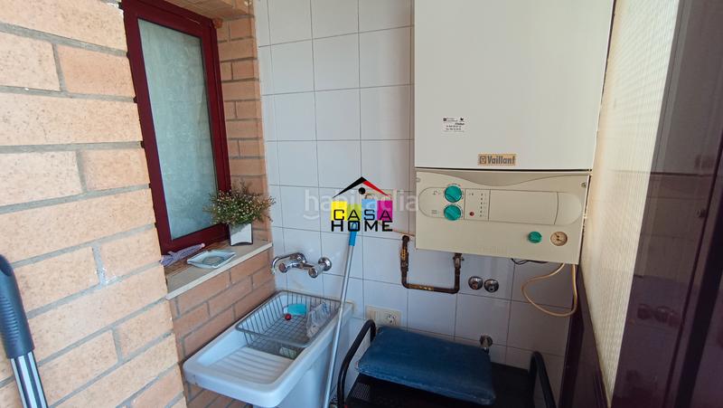 Foto bad3051b-bcd9-4bc9-8fc6-772672b783e9. Zweistöckige wohnung mit heizung parking in Mestrets Castellón de la Plana