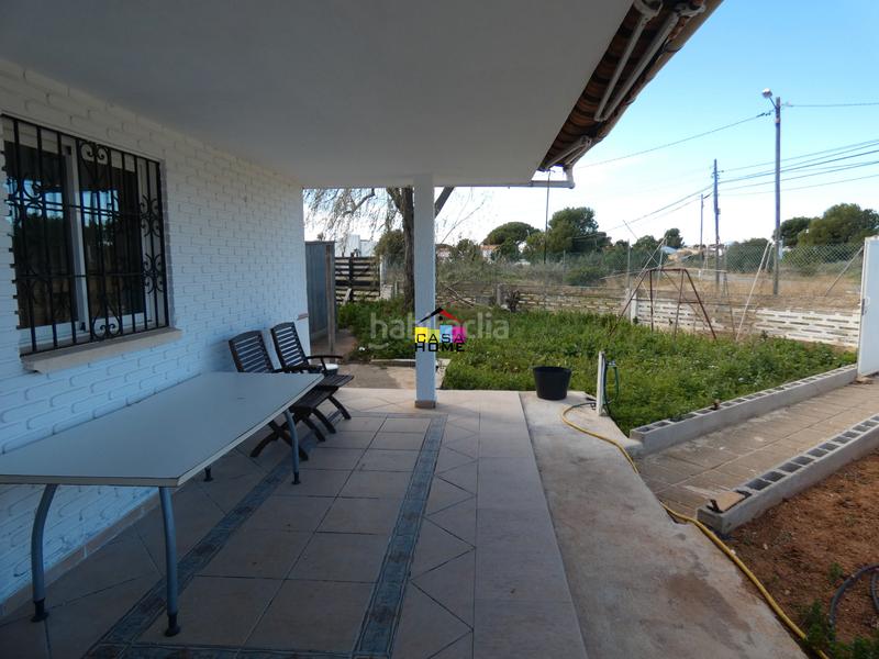 Foto dc86ba05-6fab-4183-8e63-3c6c92189a64. Casa bifamiliare con camino parcheggio in Benicàssim Golf Benicasim / Benicàssim