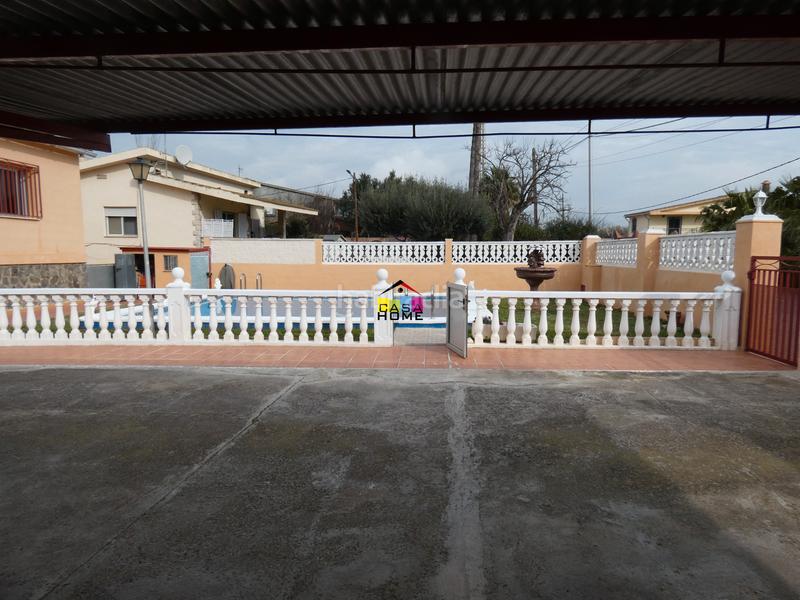 Foto 4f41d34d-f65f-4e52-b054-e3703fe996a8. Chalet mit kamin parking pool in El Grao Castellón de la Plana