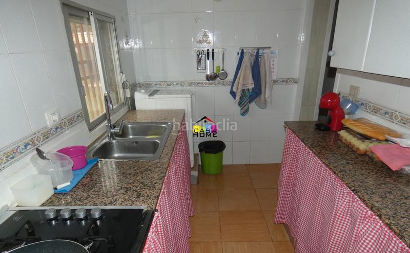 Foto b4131ea3-4499-4e42-a58c-44a1d64372a0. Chalet mit kamin parking pool in El Grao Castellón de la Plana