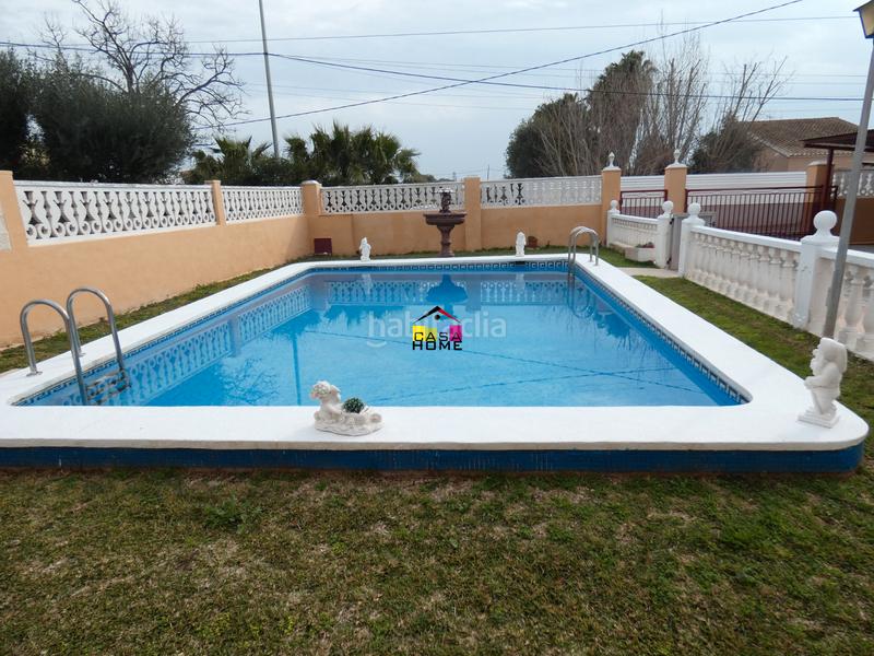 Foto cc757959-418f-4f6b-88bd-9804d2293bdc. Chalet mit kamin parking pool in El Grao Castellón de la Plana