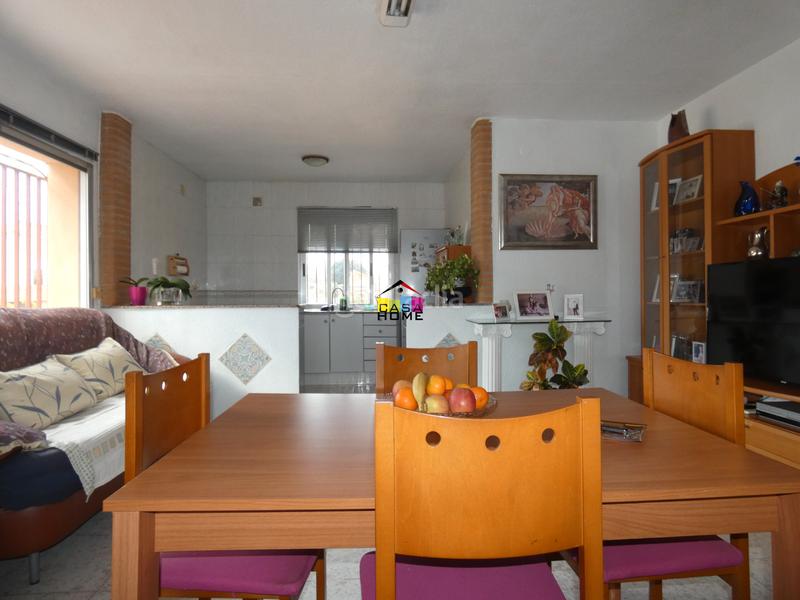 Foto cfe3e5f6-d087-431f-b183-81a9552590e0. Chalet mit kamin parking pool in El Grao Castellón de la Plana