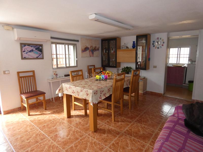 Foto f52eb7e5-5f42-45cc-bedb-9576aa5dbba1. Chalet mit kamin parking pool in El Grao Castellón de la Plana