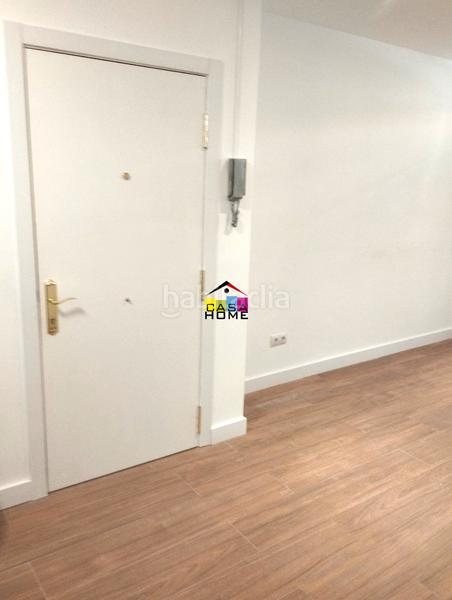 Foto 51322224-1c93-458c-8acc-c9d7a6955d8f. Piano terra in Parque Geólogo José Royo Gómez Castellón de la Plana