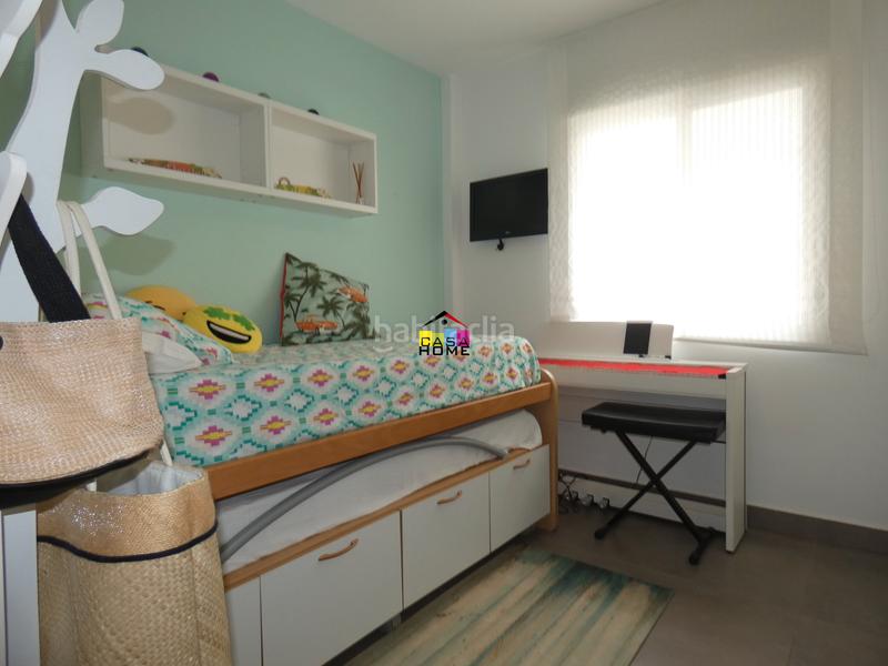 Foto 037471bb-fc9f-49b9-be7f-61ba6ec45d01. Piccolo appartamento con parcheggio piscina in Heliópolis Benicasim / Benicàssim