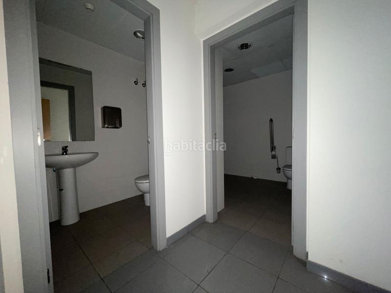 Foto 5b95779f-9c37-4527-89b5-fe18113b2809. Local comercial en Centre Ripollet
