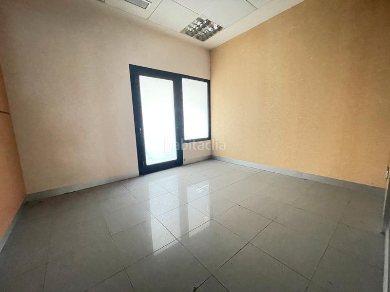Foto 8906f9b0-9bb2-4b94-a232-8ead06ebeb26. Local comercial en Centre Ripollet