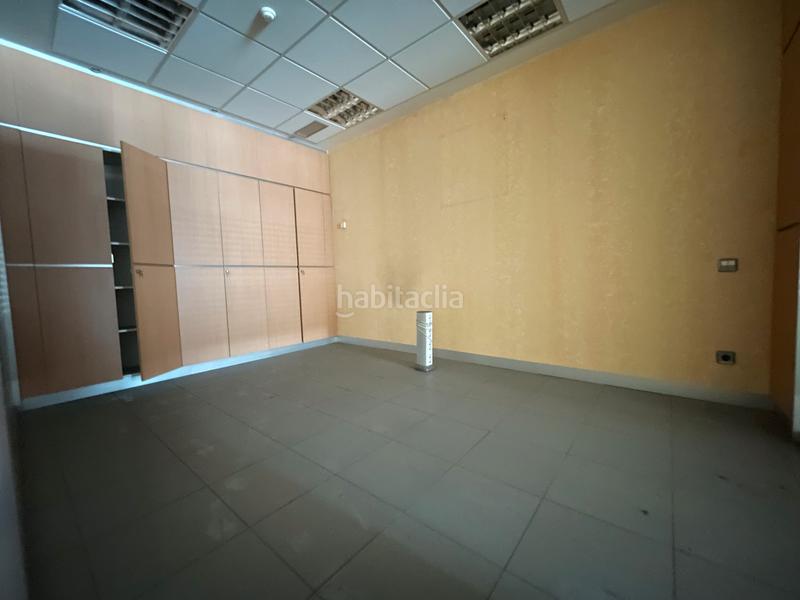 Foto 7c8d0cf7-ce1b-4291-b1b4-1bf2f80b32cb. Local commercial avec chauffage dans Centre Ripollet
