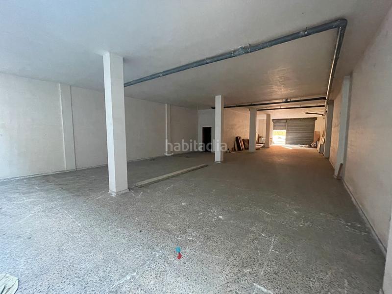 Foto 8d7f92b4-64ea-415d-bc28-441e2b886409. Local comercial en carrer de ramon dagà 15 local en venda c/ramon daga en Granollers