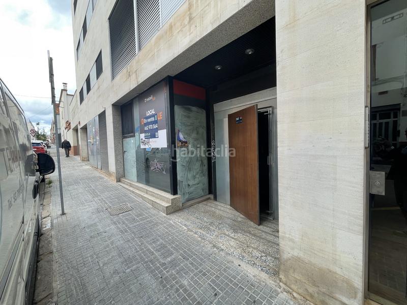 Foto 4ea2cb9f-bf92-47cc-b608-245f43eee7fe. Local comercial local en venda carrer independencia en Terrassa