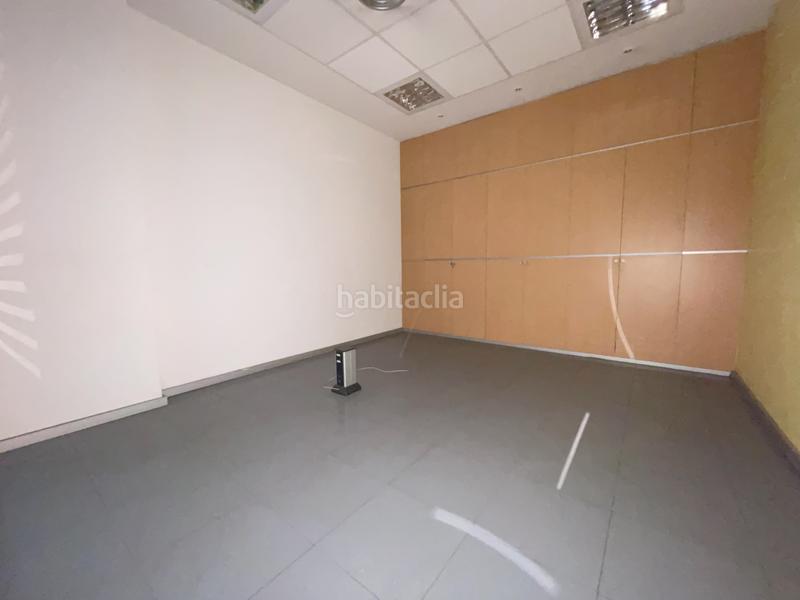 Foto 71ade5a4-4fae-49ca-97c9-aa5b9033fc10. Local comercial local en venda carrer independencia en Terrassa
