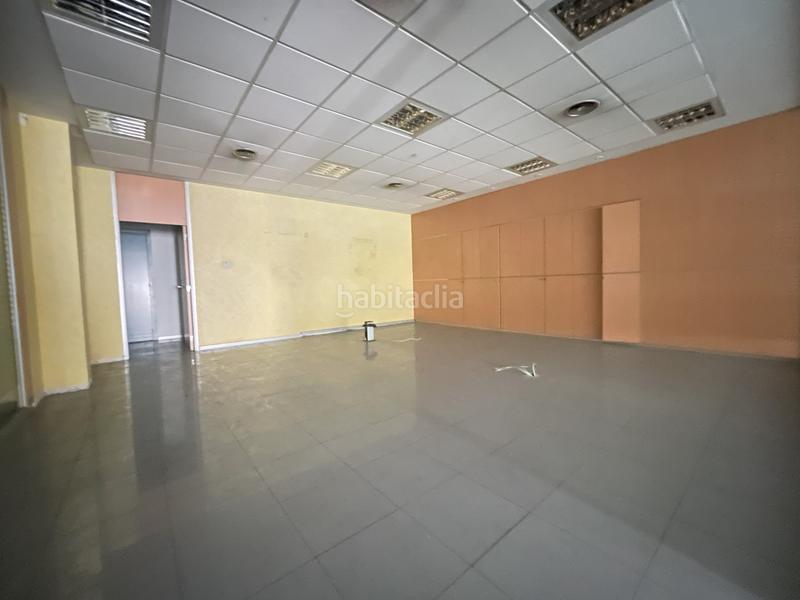 Foto c16a9d83-add7-40ce-b6df-50c3ef1e5f69. Local comercial local en venda carrer independencia en Terrassa
