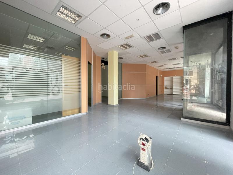 Foto 7b2a5dbb-1f07-47b8-89c4-29e4f6340fdb. Local comercial en carrer de lleida 3 local esquinero en venta c/lleida sant joan despi en Sant Joan Despí