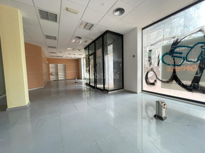 Foto ba560603-b1dc-4e27-9270-7ec21befb471. Local comercial en carrer de lleida 3 local esquinero en venta c/lleida sant joan despi en Sant Joan Despí