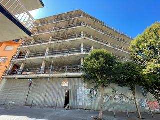 Terreny residencial a Avinguda de puig i cadafalch 195. Obra parada en venta en avinguda puig i cadafalch de mataro