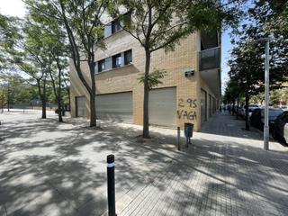 Local Comercial a Carrer del pla de baix 55. Local en venta c/pla de baix de granollers